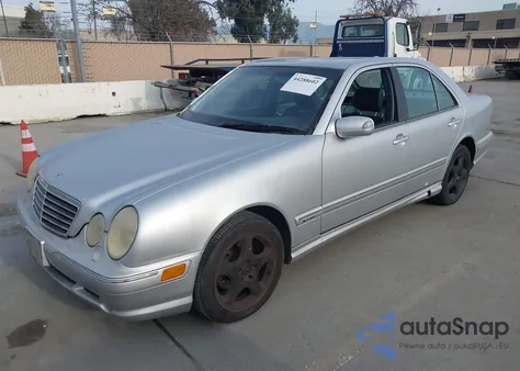 2001 Mercedes-Benz E 430 z USA, uszkodzony, nr VIN WDBJF70J21B345362